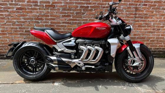TRIUMPH ROCKET III TRIUMPH ROCKET III